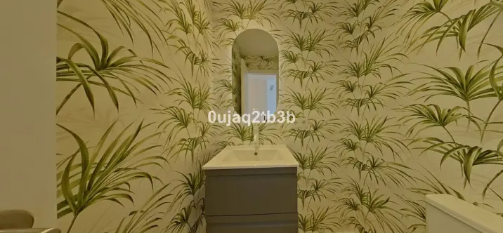 Venta de apartamento en planta media en Marbella 1