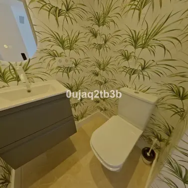Venta de apartamento en planta media en Marbella