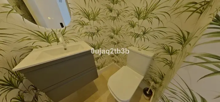 Venta de apartamento en planta media en Marbella 2