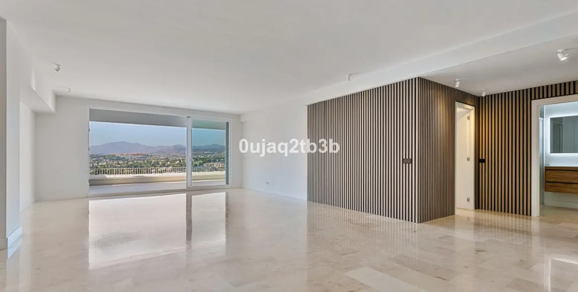 Venta de apartamento en planta media en Marbella 6