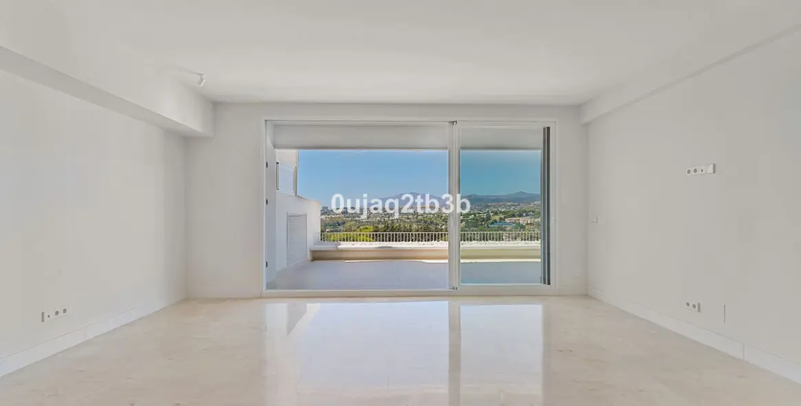 Venta de apartamento en planta media en Marbella 7