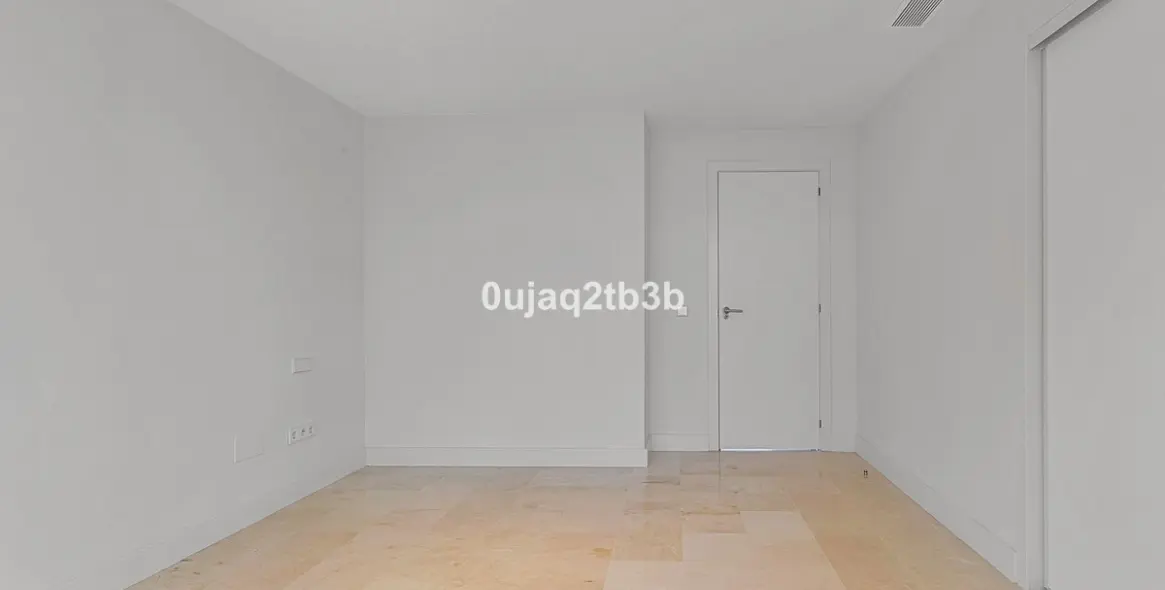 Venta de apartamento en planta media en Marbella 15