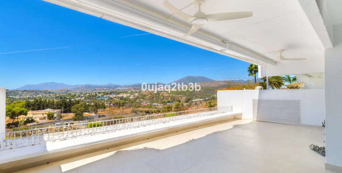 Venta de apartamento en planta media en Marbella 21