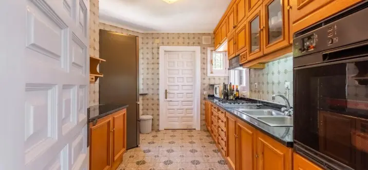 Venta de villa independiente en Estepona 3