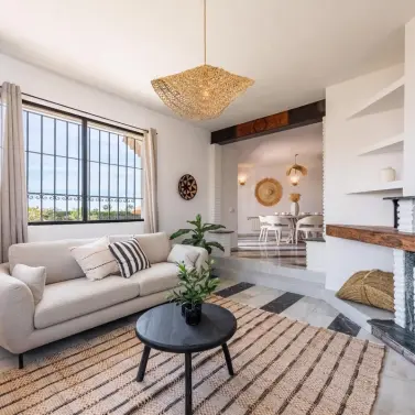 Venta de villa independiente en Estepona