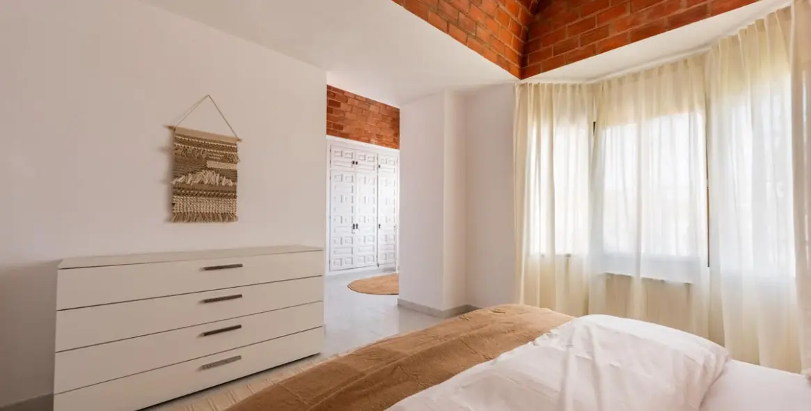 Venta de villa independiente en Estepona 12