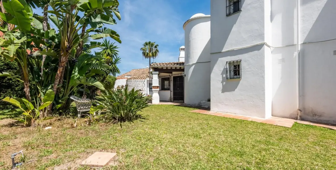 Venta de villa independiente en Estepona 19