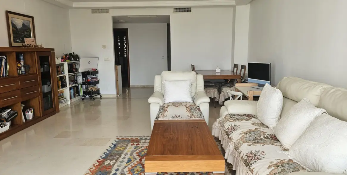 Venta de apartamento en planta baja en Casares 2