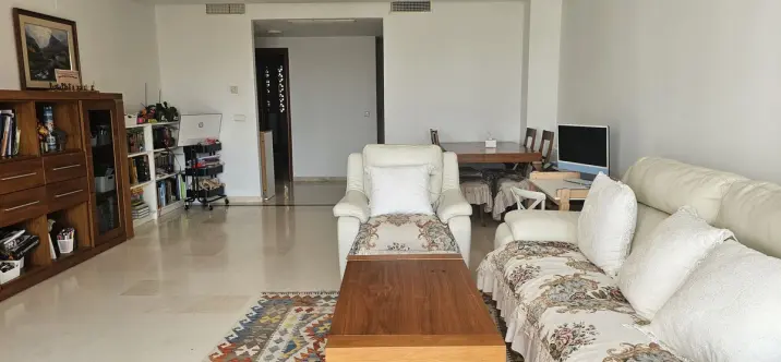 Venta de apartamento en planta baja en Casares 1
