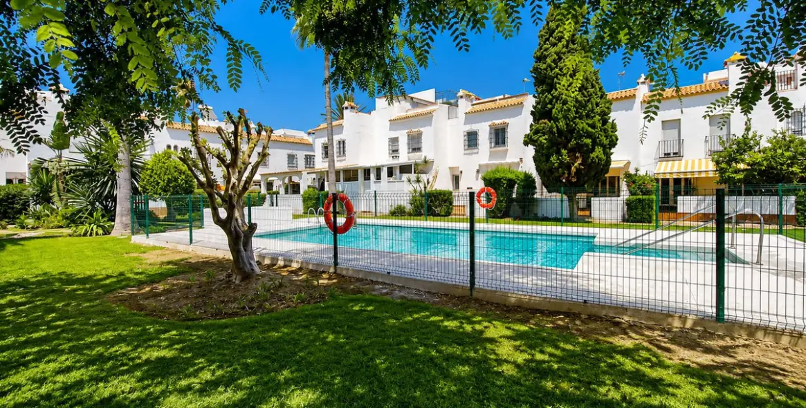 Venta de adosado en Casares Playa 21