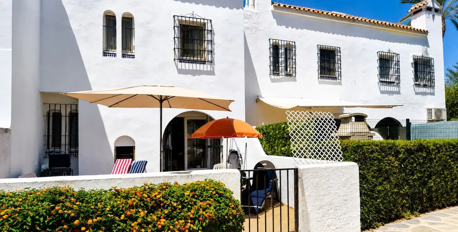 Sale of townhouse in Casares Playa 2