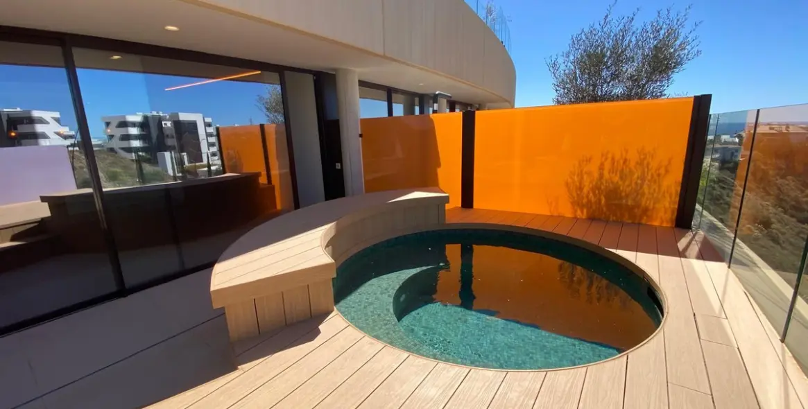 Venta de apartamento en planta media en Higueron 2
