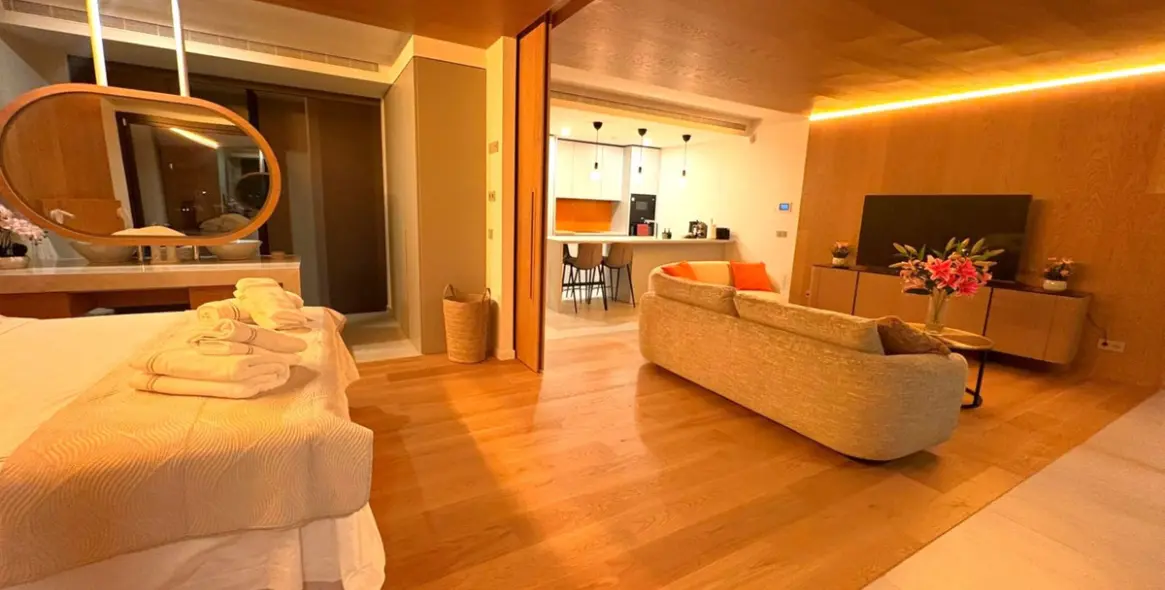 Venta de apartamento en planta media en Higueron 10