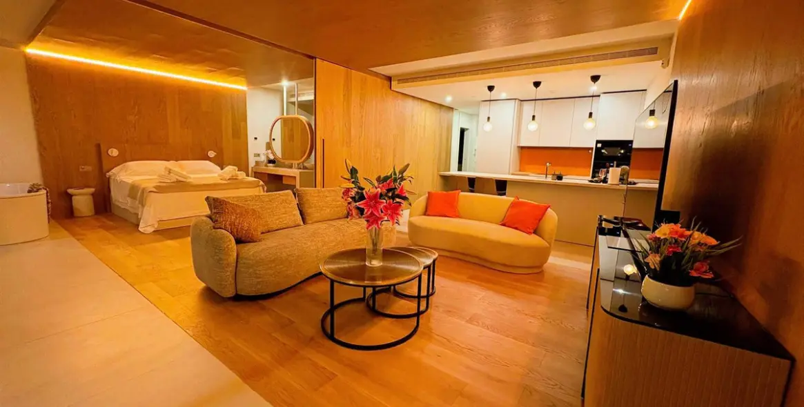 Venta de apartamento en planta media en Higueron 11