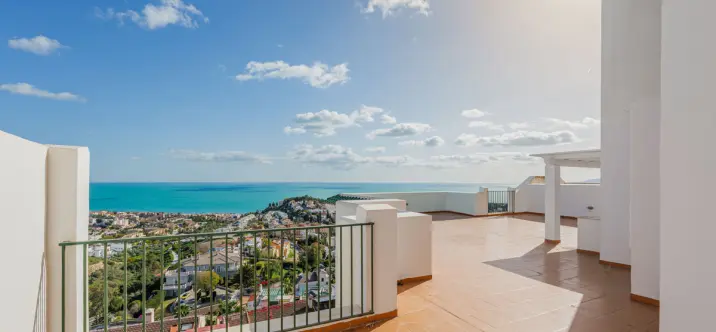 Venta de ático dúplex en Málaga Este 0