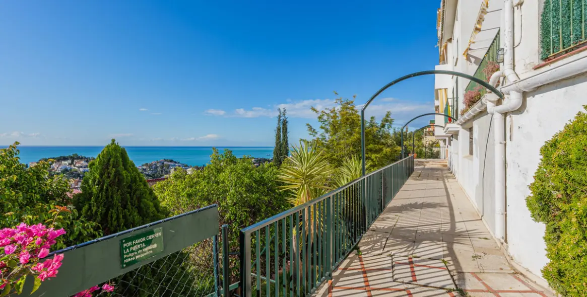 Venta de ático dúplex en Málaga Este 5