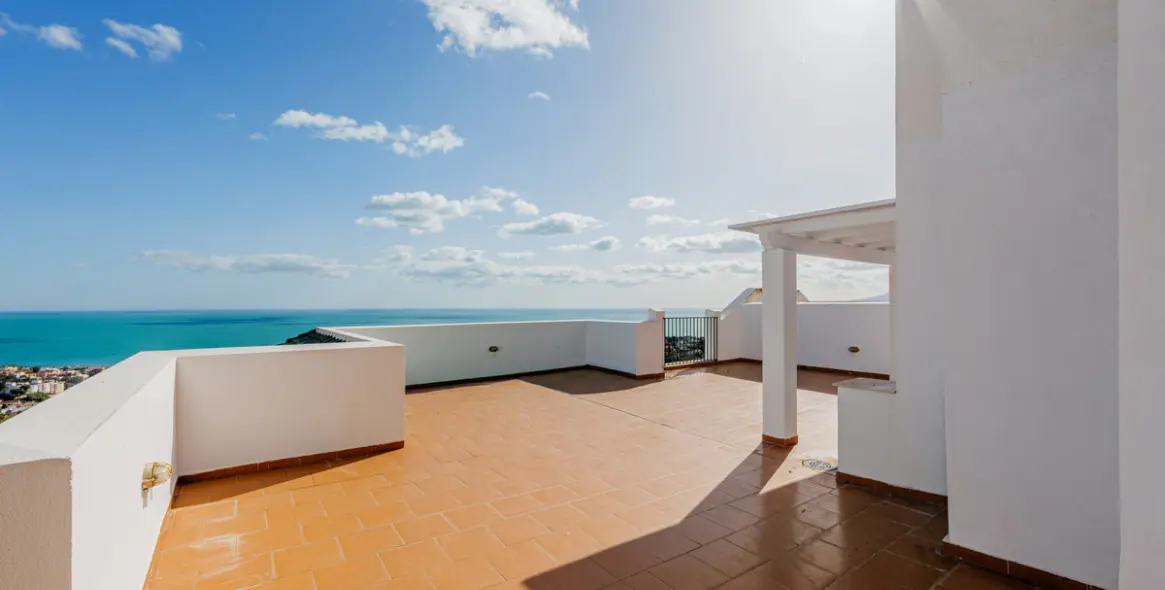 Venta de ático dúplex en Málaga Este 17