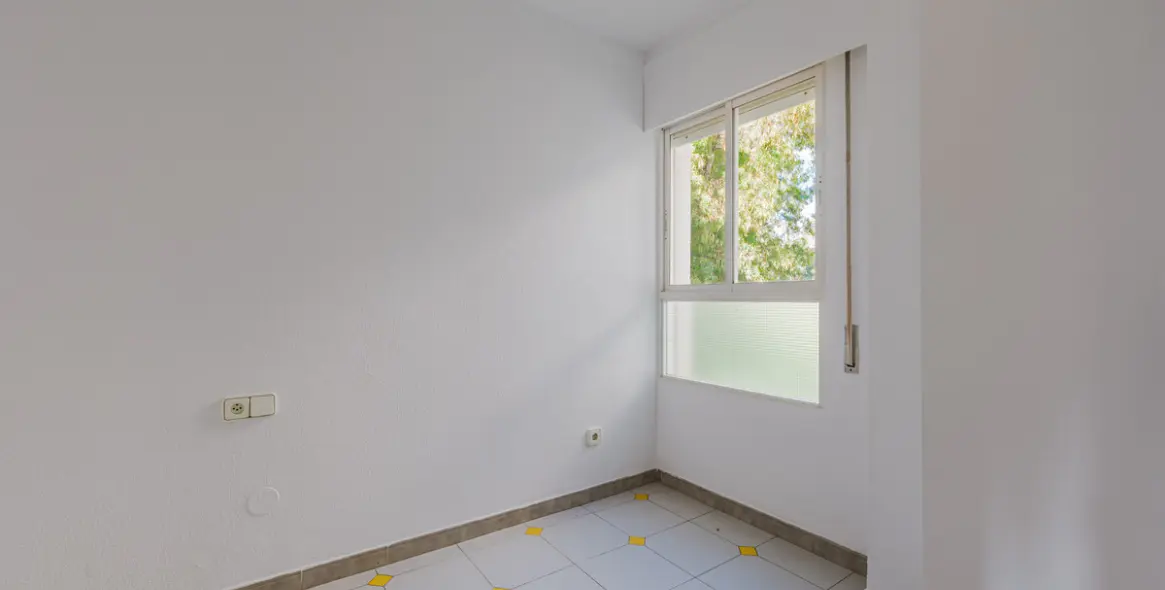 Venta de ático dúplex en Málaga Este 19