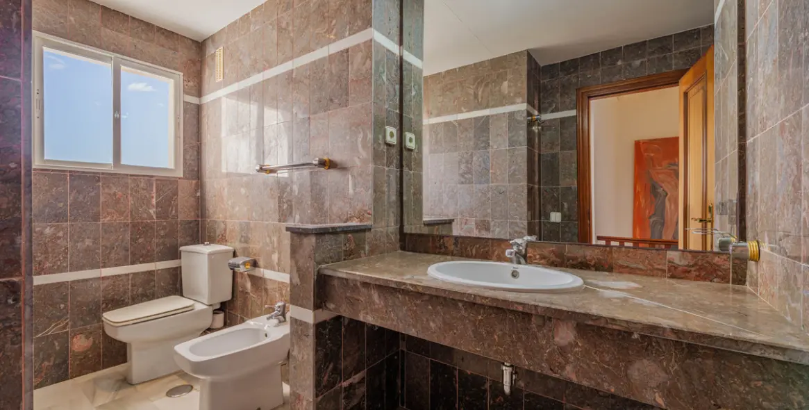 Venta de ático dúplex en Málaga Este 22