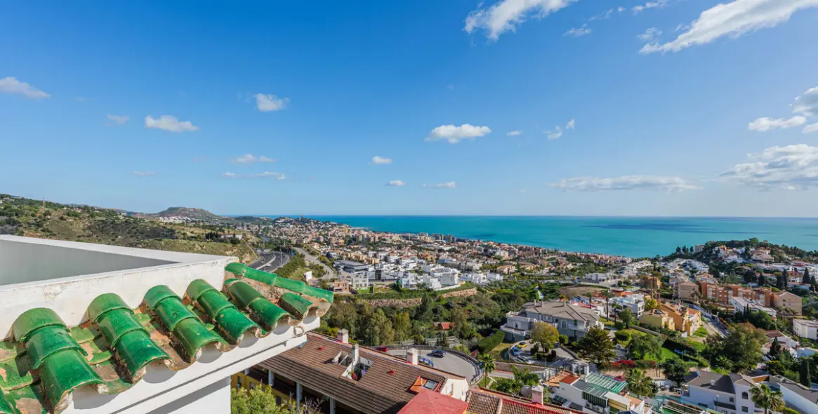Venta de ático dúplex en Málaga Este 32