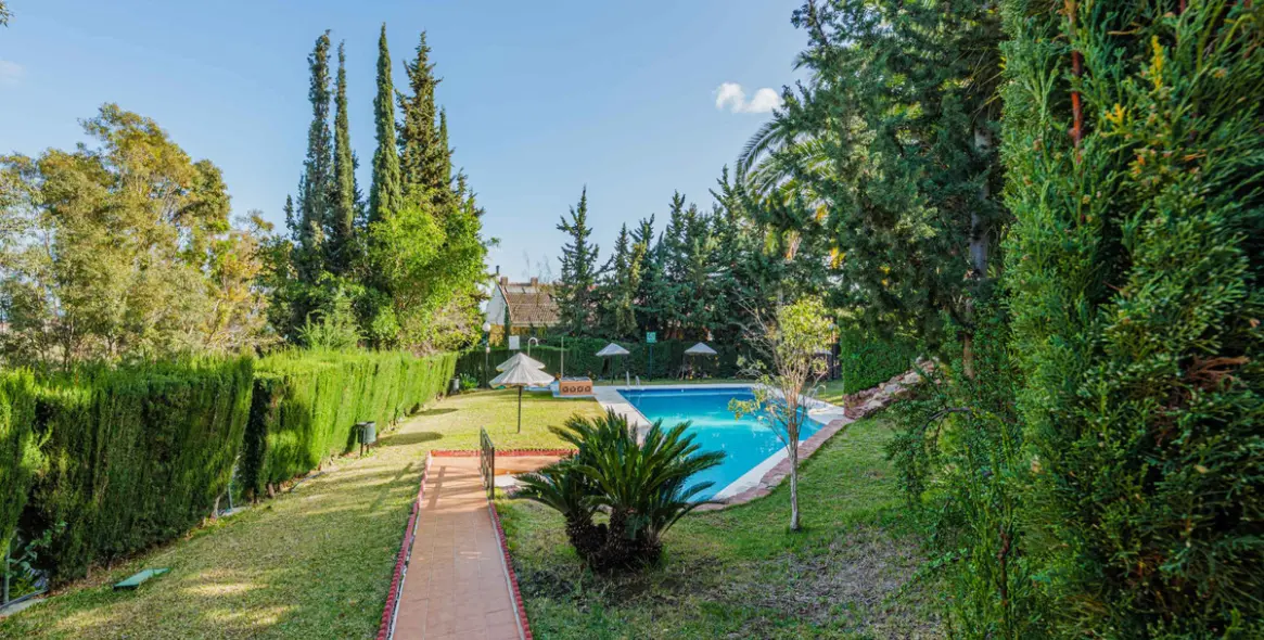 Venta de ático dúplex en Málaga Este 37