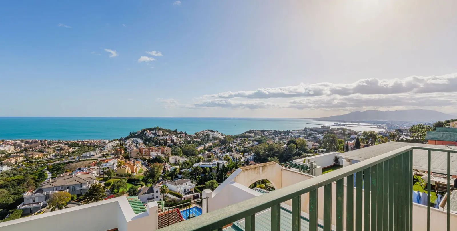 Sale of penthouse duplex in Málaga Este 18