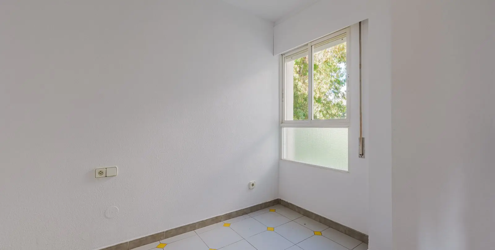 Sale of penthouse duplex in Málaga Este 19