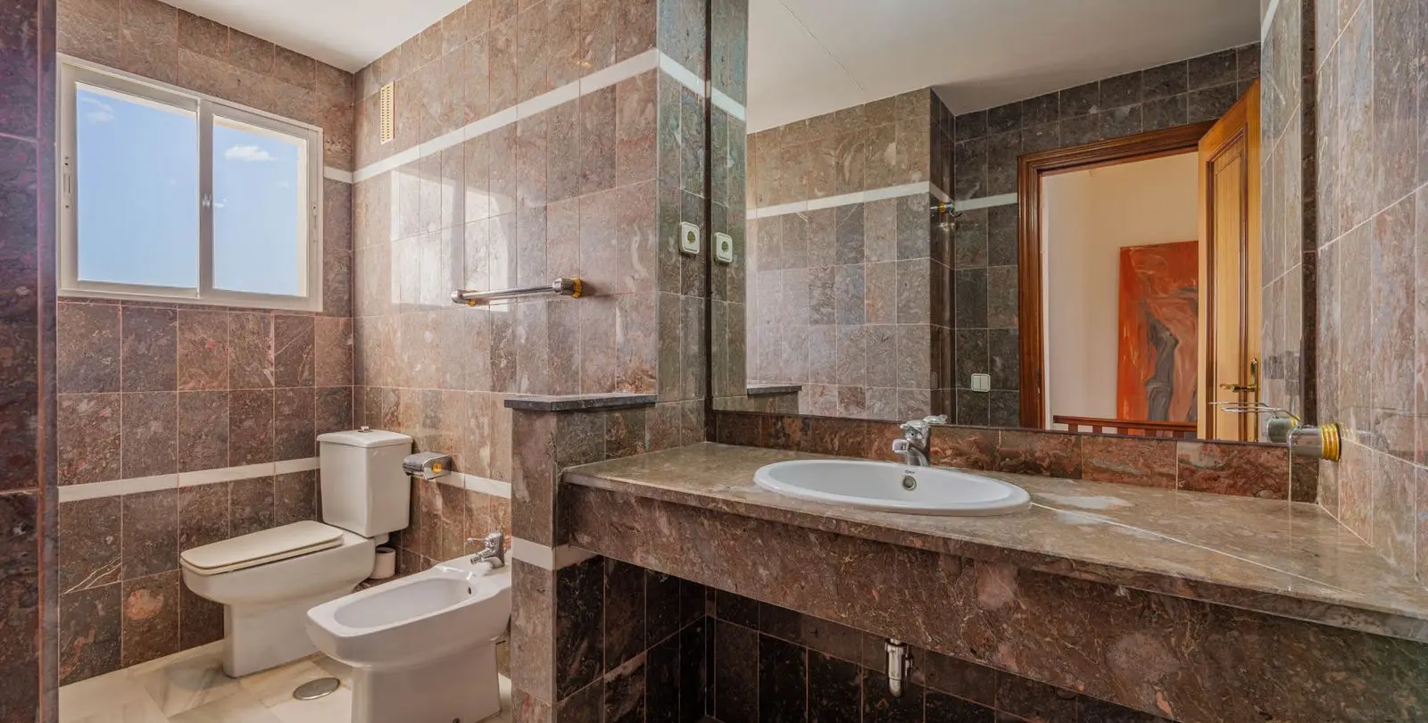 Sale of penthouse duplex in Málaga Este 22
