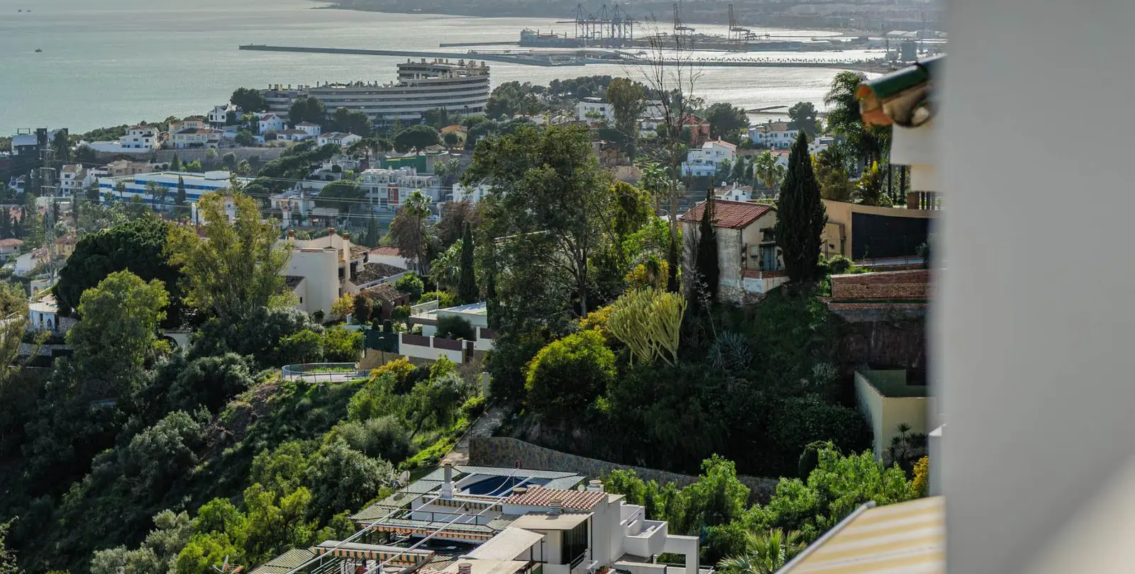 Sale of penthouse duplex in Málaga Este 36