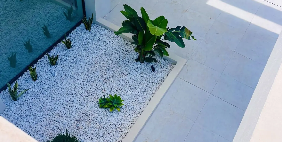 Venta de villa independiente en Nueva Andalucía 7
