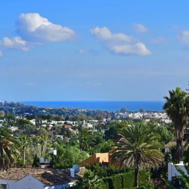 Venta de villa independiente en Nueva Andalucía