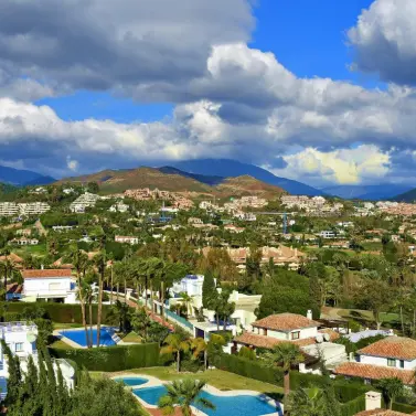 Venta de villa independiente en Nueva Andalucía