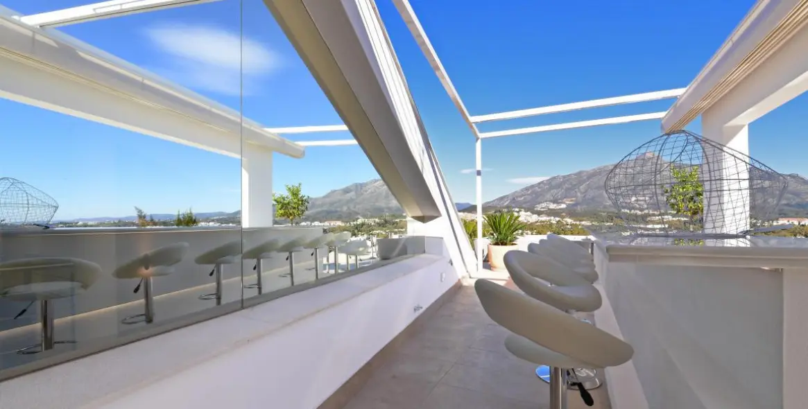 Venta de villa independiente en Nueva Andalucía 21