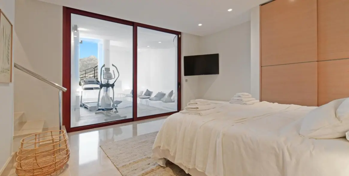 Venta de villa independiente en Nueva Andalucía 38