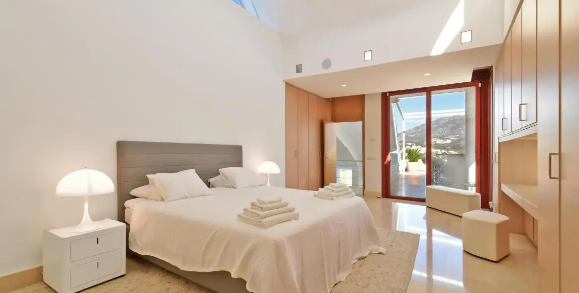 Venta de villa independiente en Nueva Andalucía 40