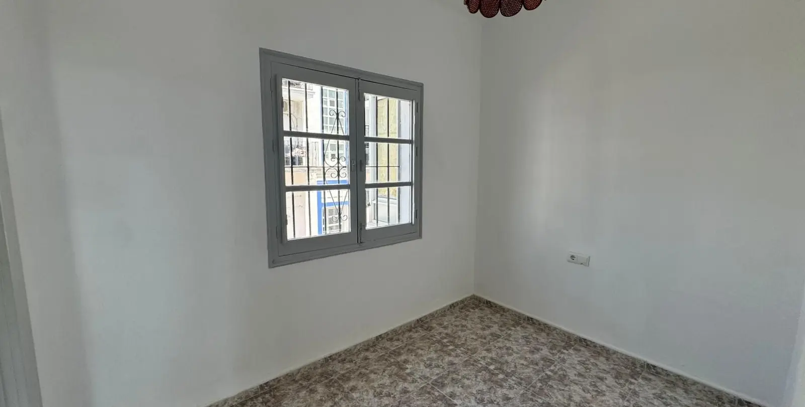 Sale of middle floor apartment in Estepona 20