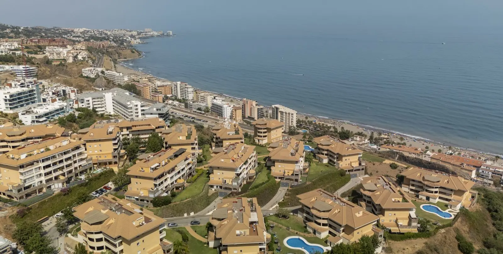 Venta de apartamento en planta baja en Carvajal 1