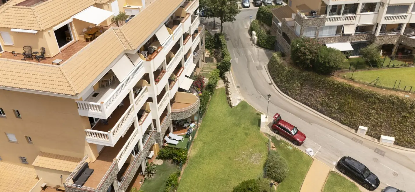 Sale of ground floor apartment in Carvajal 1