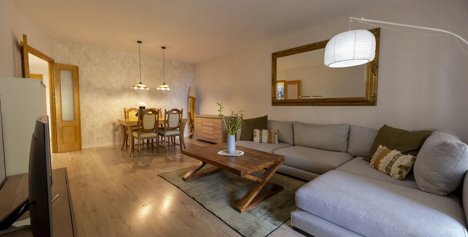 Venta de apartamento en planta baja en Carvajal 11