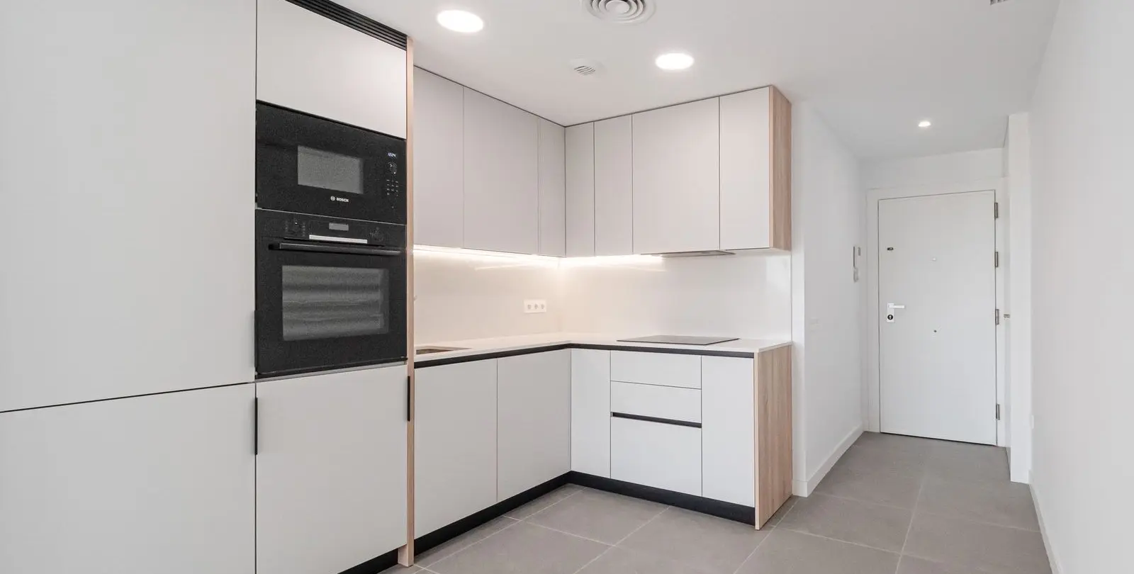 Sale of ground floor apartment in El Chaparral 6