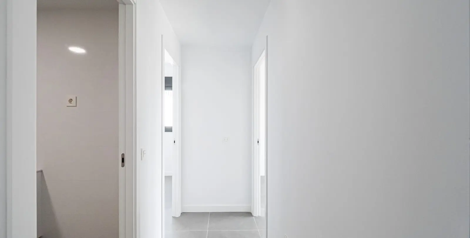 Sale of ground floor apartment in El Chaparral 16