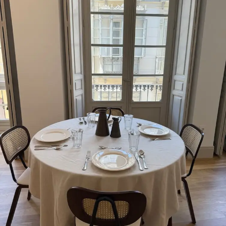 Venta de apartamento en planta media en Málaga Centro