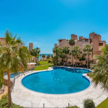 Sale of ground floor apartment in New Golden Mile