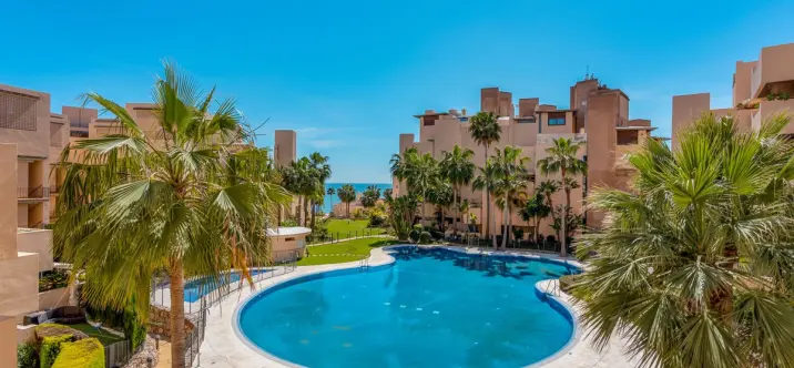 Sale of ground floor apartment in New Golden Mile 0