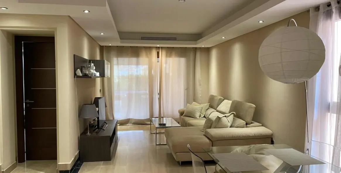 Sale of ground floor apartment in New Golden Mile 4