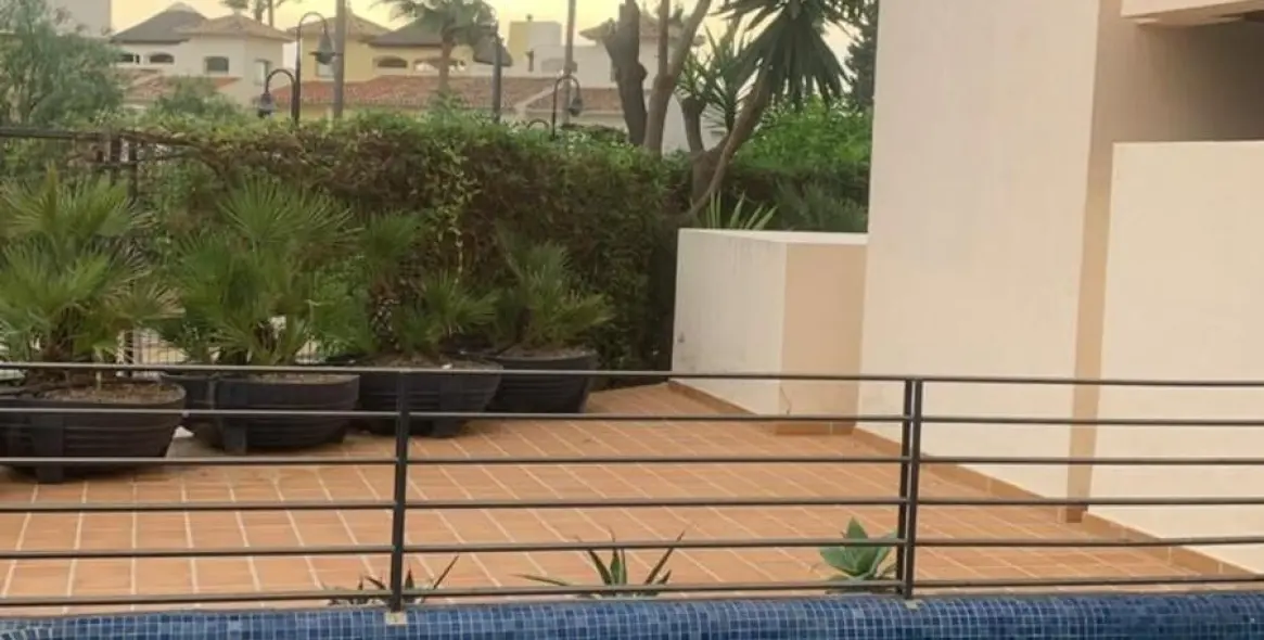 Sale of ground floor apartment in New Golden Mile 6