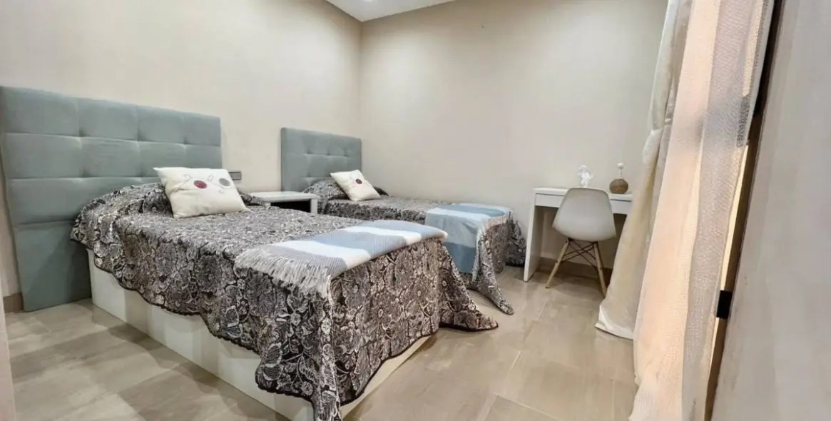 Sale of ground floor apartment in New Golden Mile 14