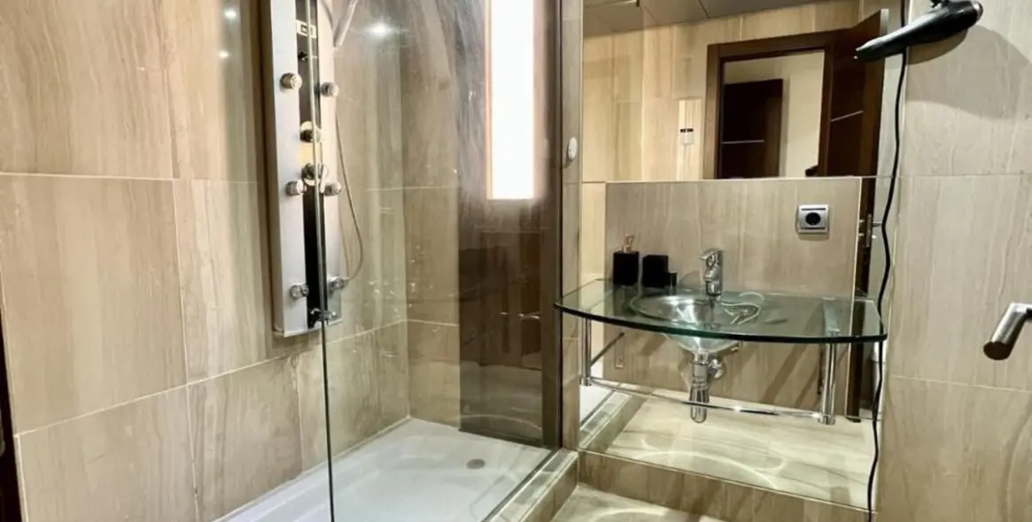 Sale of ground floor apartment in New Golden Mile 16