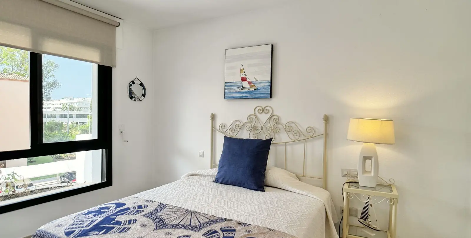 Sale of middle floor apartment in Nueva Andalucía 10