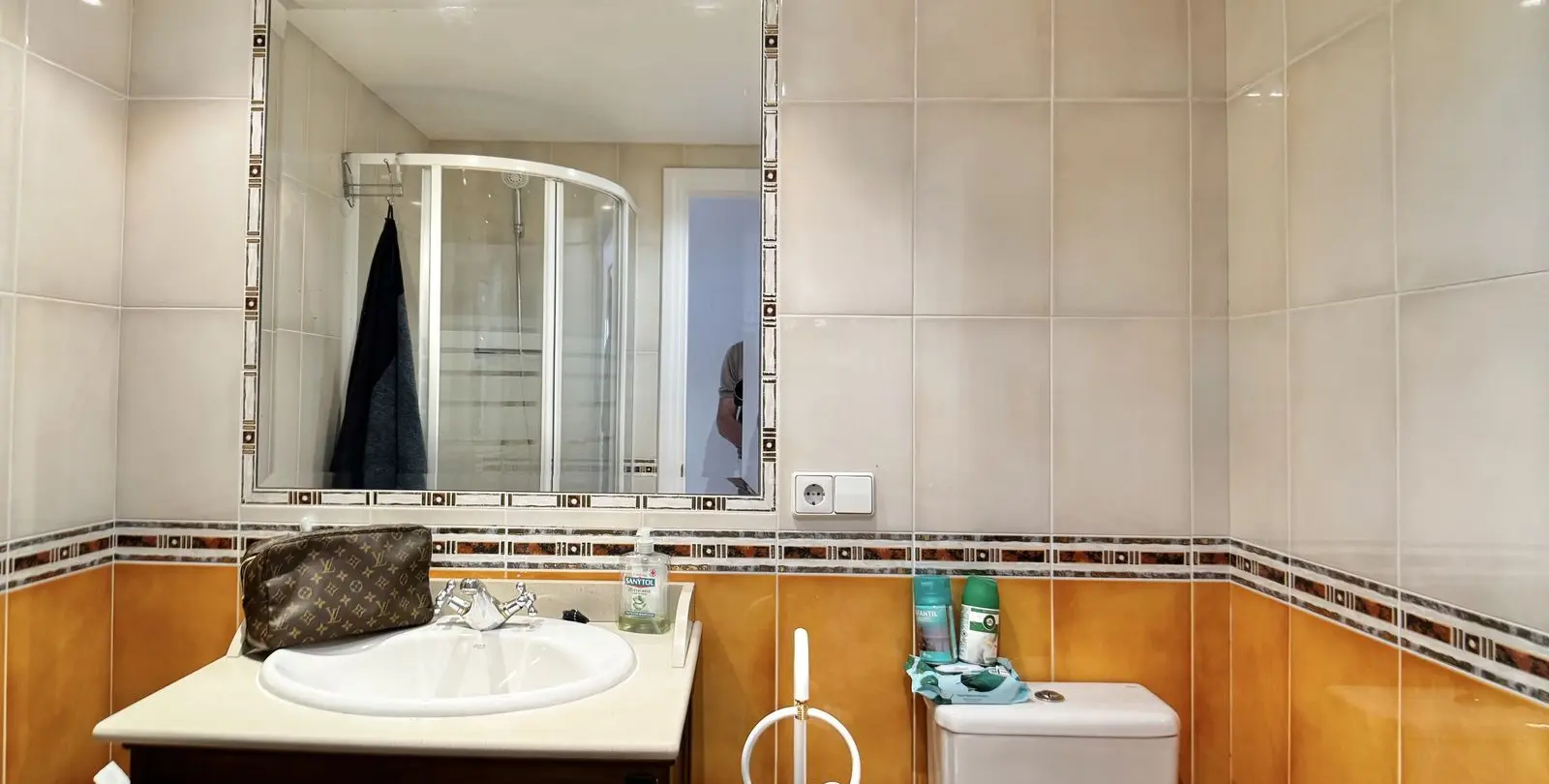 Sale of middle floor apartment in Nueva Andalucía 15
